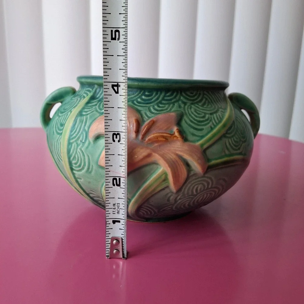 Roseville Art Pottery Zephyr Lily 671-4 Green Jardiniere Double Handled Vase